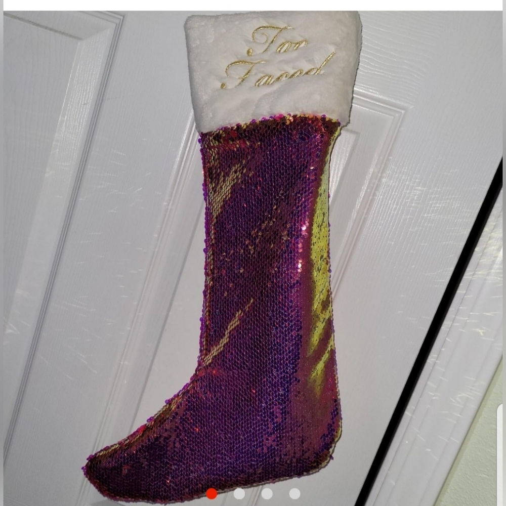 Too faced RARE sephora exclusive stocking -checking to see if there is interest-